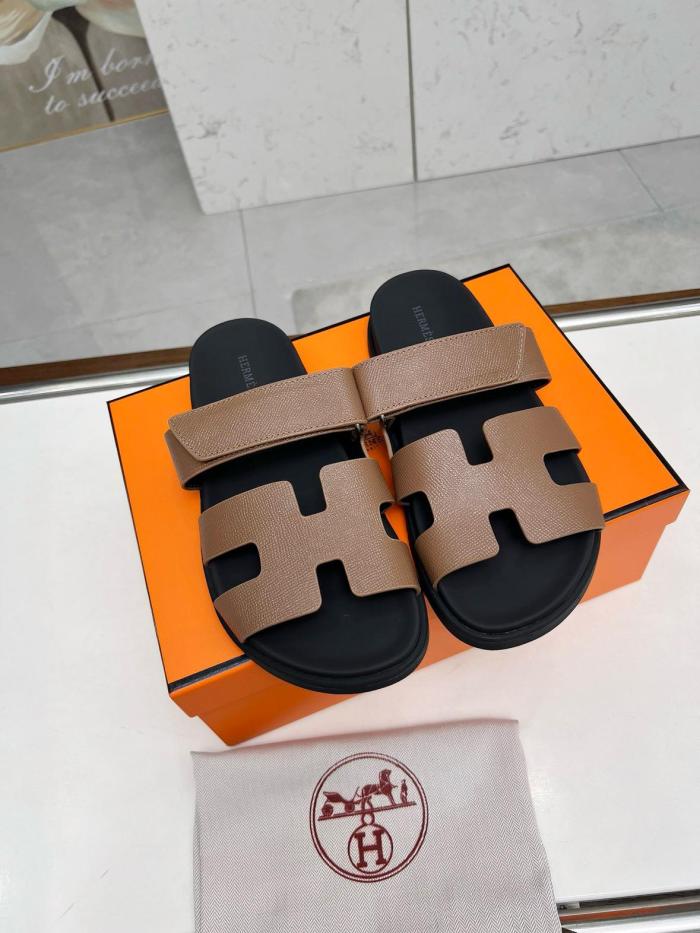 HERMES Chypre Slide Slippers Umber