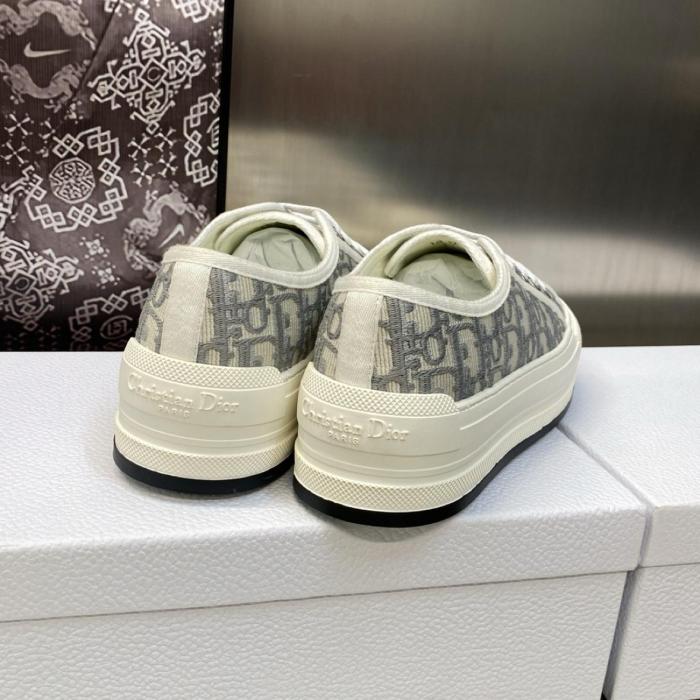 DIOR Walk'n'Dior Platform Shoes Low Top Stylish Skateboarding Shoes Women's Gray