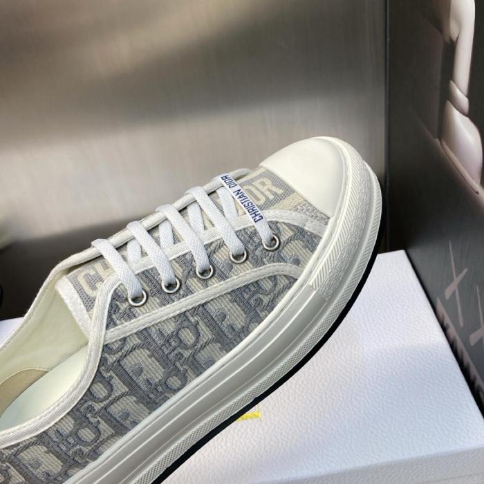 DIOR Walk'n'Dior Platform Shoes Low Top Stylish Skateboarding Shoes Women's Gray