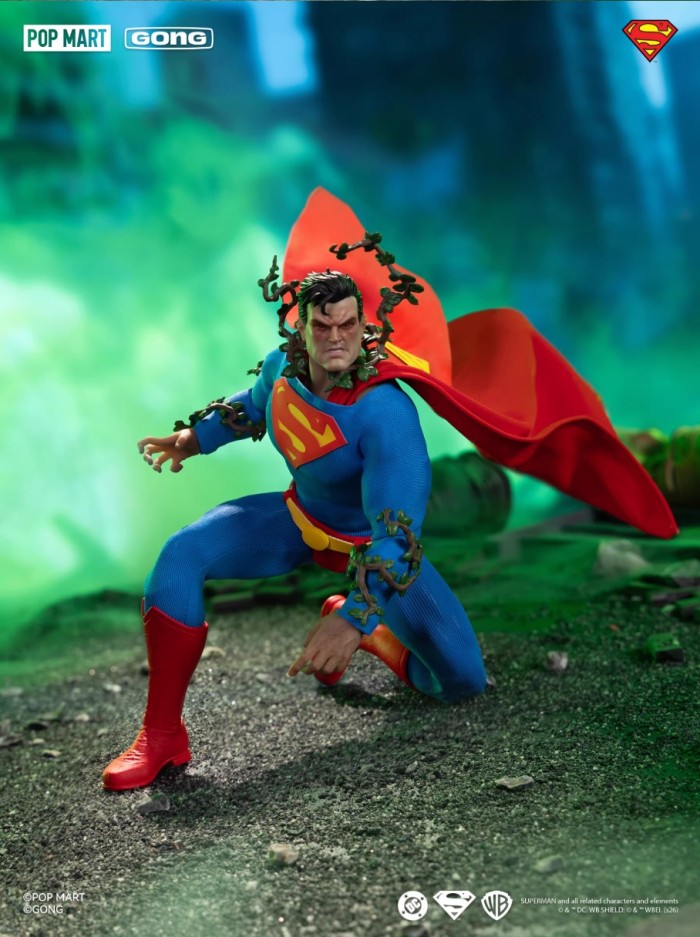 (In Stock)POPMART&GONG 1/8 Superman Silent Action Figure 17.5cm Height