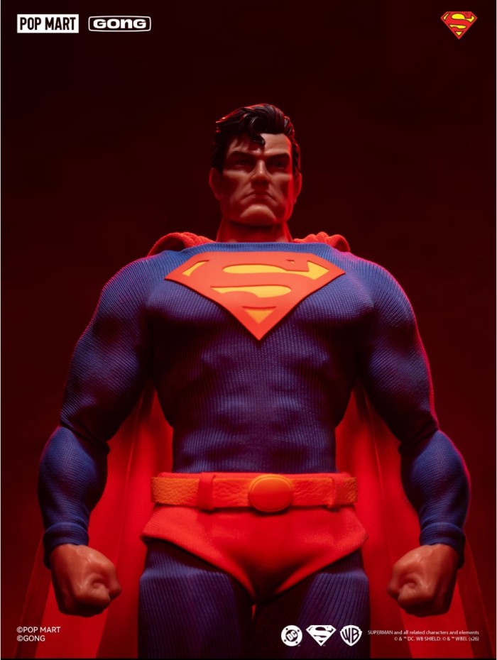 (In Stock)POPMART&GONG 1/8 Superman Silent Action Figure 17.5cm Height