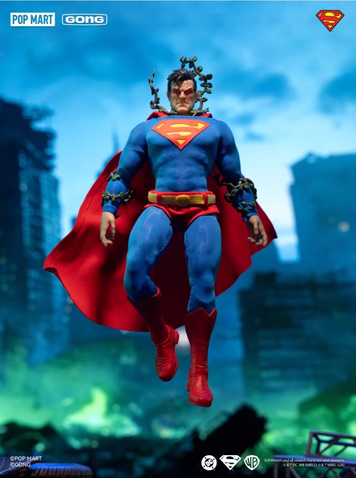 (In Stock)POPMART&GONG 1/8 Superman Silent Action Figure 17.5cm Height