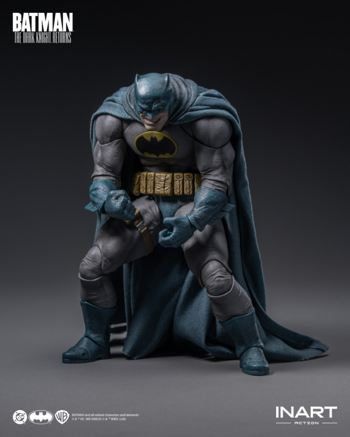 (Pre-order)In Art Action 1/12 Dark knight Returns Batman Blue Suit Movable Figure MAG C0006