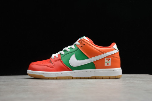 Dunk Low 7-Eleven