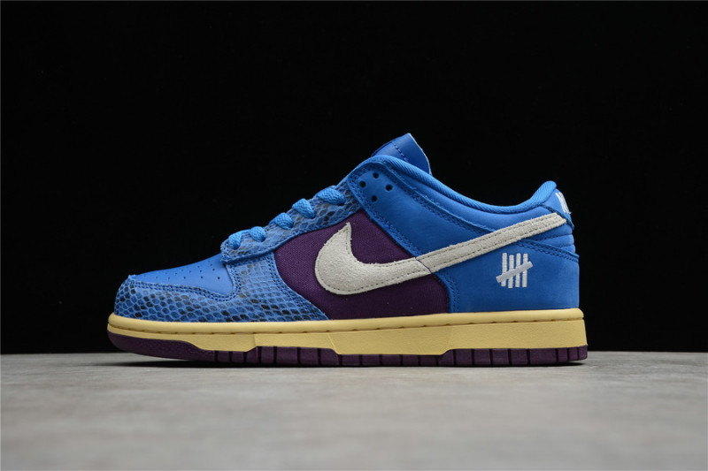 Dunk Low UNDEFEATED