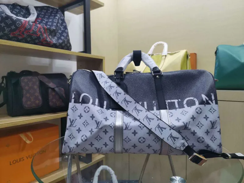 L Travel bag -25