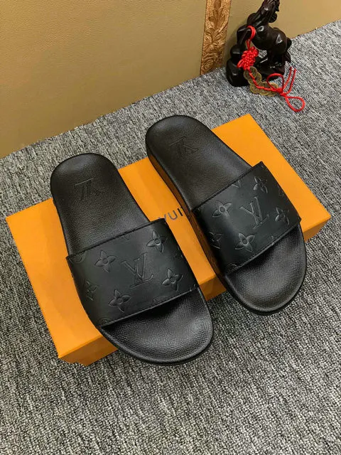 L Slippers-34