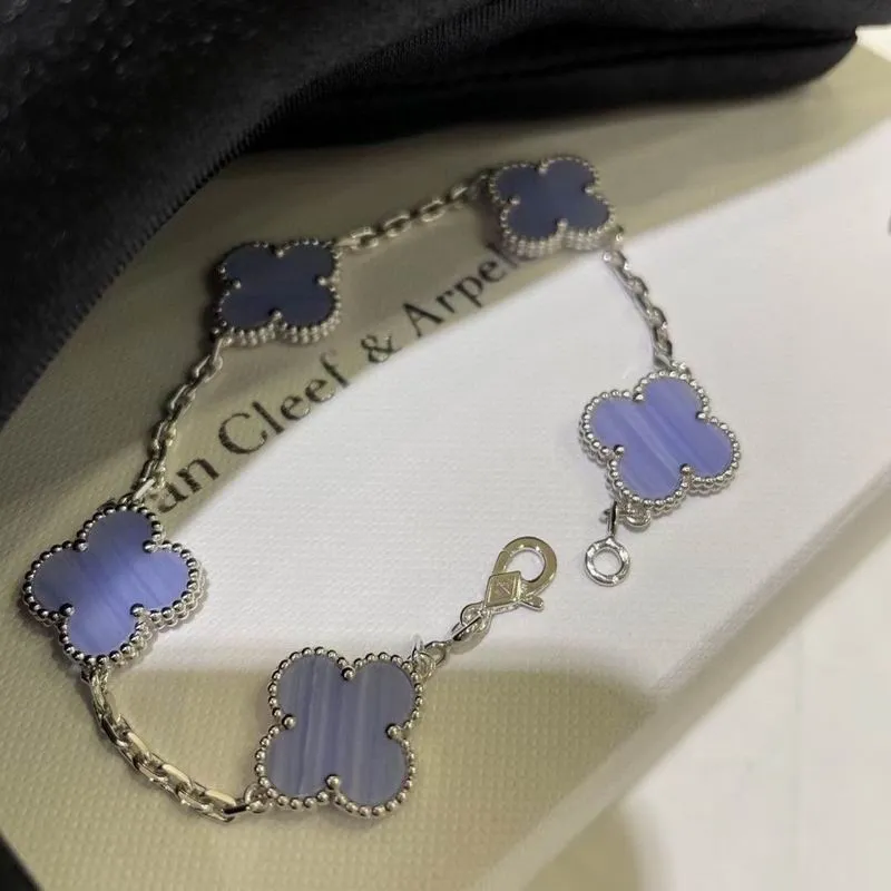 Bracelet -18