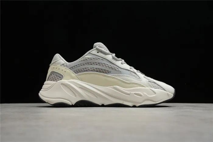 Yeezy 700 Static