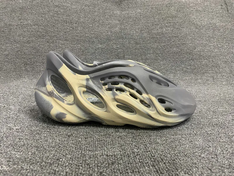 Yeezy Foam runner MX Cream Clay