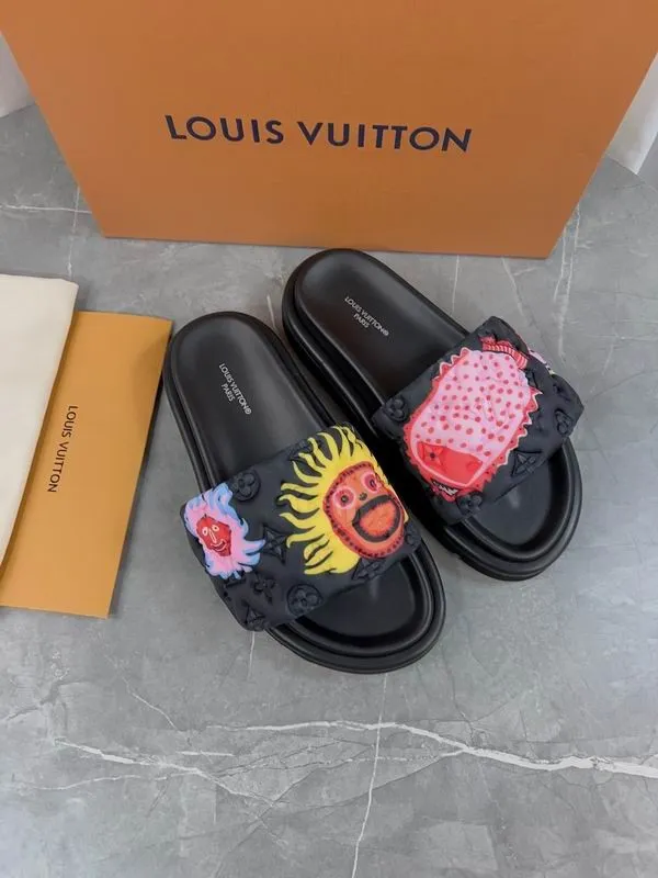 L Slippers-100