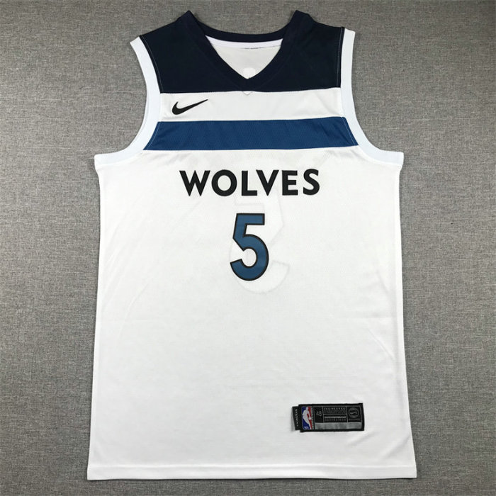 Wolf Embroidery White