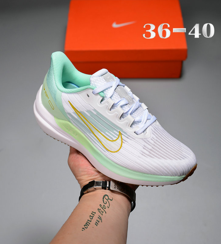 Zoom W9 Women's Shoes-75