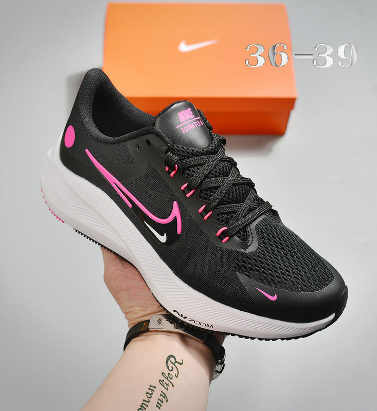 Zoom W8 Women's Shoes-52