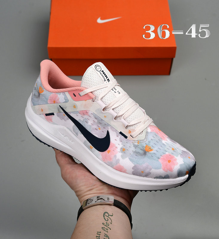Zoom W10 Shoes-115