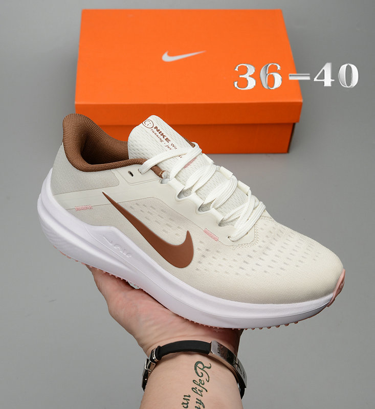 Zoom W10 Women's Shoes-100