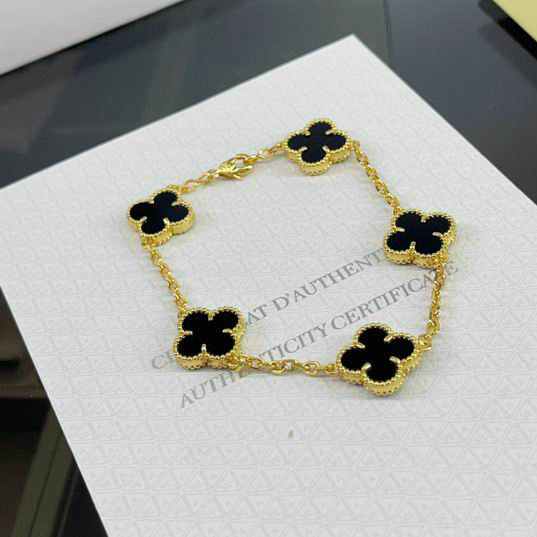 Bracelet -29