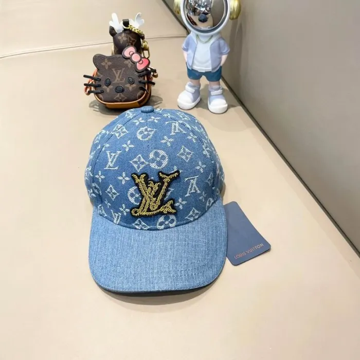 L hats-223
