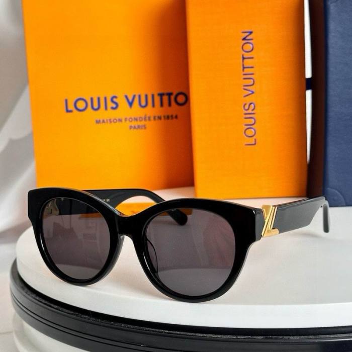 L Sunglasses AAA-561