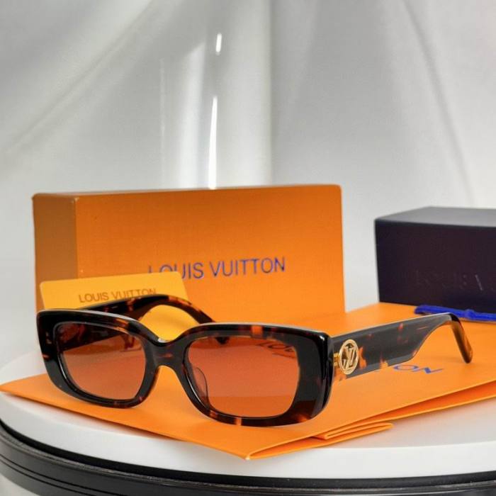 L Sunglasses AAA-582