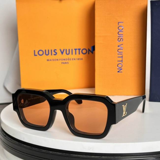 L Sunglasses AAA-567