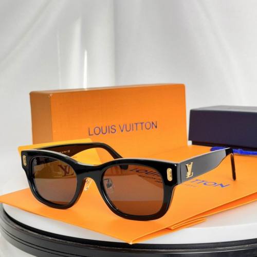L Sunglasses AAA-584