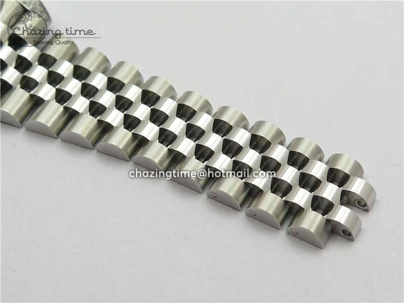 Blue Diamonds Bezel 904L Steel GMF 
