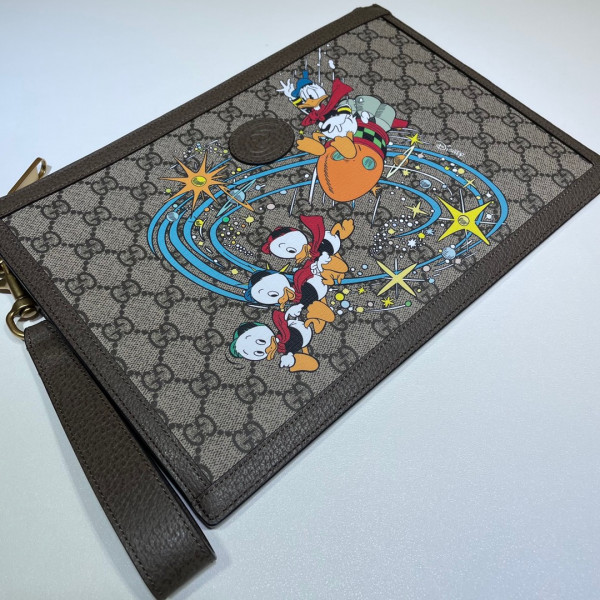 gucci disney clutch