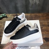 Alexander McQueen Mens Shoes Fashion Sneakers Unisex Design Luxury Brand Oversized Sneaker with Box