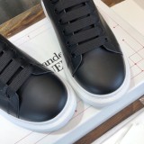 Alexander McQueen Mens Shoes Fashion Sneakers Unisex Design Luxury Brand Oversized Sneaker with Box