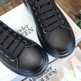 Alexander McQueen Mens Shoes Fashion Sneakers Unisex Design Luxury Brand Oversized Sneaker with Box