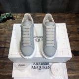 Alexander McQueen Mens Shoes Fashion Sneakers Unisex Design Luxury Brand Oversized Sneaker with Box