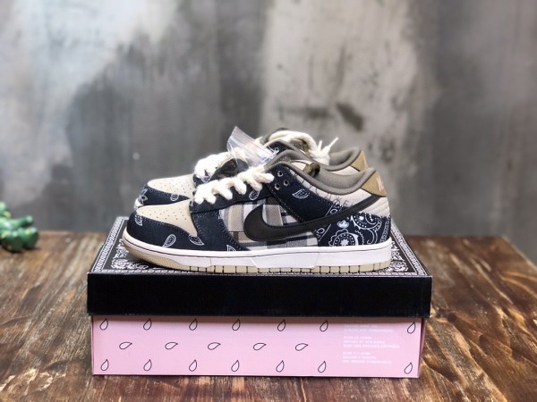 Nike SB Dunk Low Retro White/Black Sneakers Men Womens Shoes with Original Box