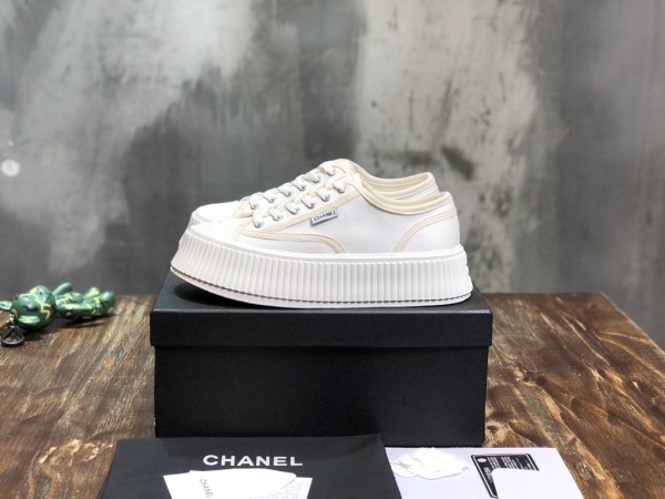 Chanel Casual Sneaker with Laces Low top Cancas Woman Shoes with box Black