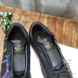 Valentino Men Shoes Fashion Design Luxury Brand Valentino Garavani Open Sneaker With Vltn Print