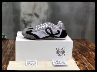 2021 early spring LOEWE couples white shoes purchase version running volume