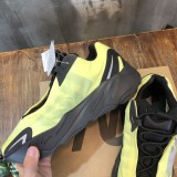 Yeezy Boost 700 OG Wave Runner Sneakers Men Womens Shoes