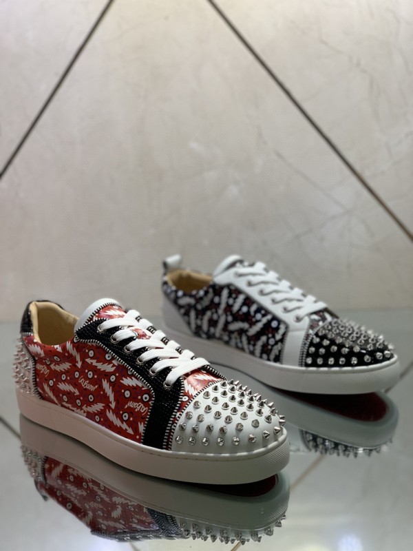 Christian Louboutin Mens Shoes Luxury Brand Red Bottom Design Louis Junior Spikes Flat with Original Box CL sneakers