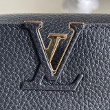 Louis Vuitton Womens Bags Shoulder Messenger Bags Luxury Cross Body Handbag Calfskin leather with Original Box M92041