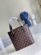 Louis Vuitton Womens Bags Shoulder Messenger Bags Luxury Cross Body Handbag Calfskin leather with Original Box M51172