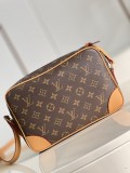 Louis Vuitton Womens Bags Shoulder Messenger Bags Luxury Cross Body Handbag Calfskin leather with Original Box M51276