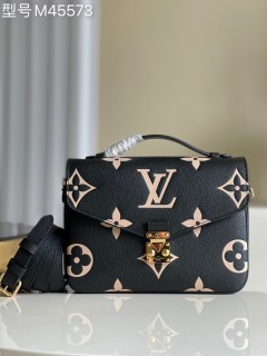 Louis Vuitton Womens Bags Shoulder Messenger Bags Luxury Cross Body Handbag Calfskin leather with Original Box M45573