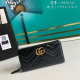 Gucci Women's Wallet Calfskin w/ naOriginil Box  443123