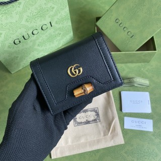 Gucci women's wallet in calfskin with naOriginil box 658244