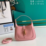 Gucci Womens Bags Shoulder Messenger Bags Luxury Cross Body Handbag Calfskin leather with naOrigil Box  637091