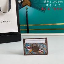 Gucci Women's Card Holder in Calfskin with naOriginil Box  647942