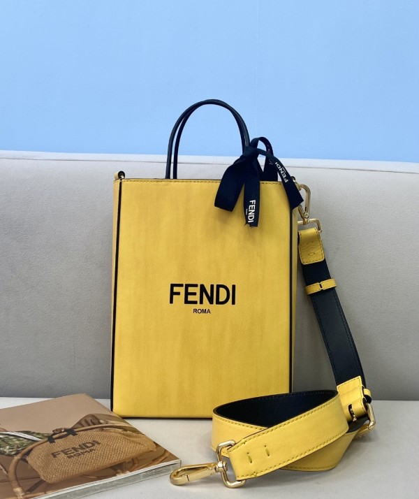 Fendi  Womens Bags Shoulder Messenger Bags Luxury Cross Body Handbag Calfskin leather with naOrigil Box