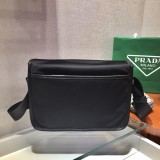 Prada Womens Bags Shoulder Messenger Bags Luxury Cross Body Handbag Calfskin leather with naOrigil Box