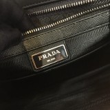 Prada Womens Bags Shoulder Messenger Bags Luxury Cross Body Handbag Calfskin leather with naOrigil Box