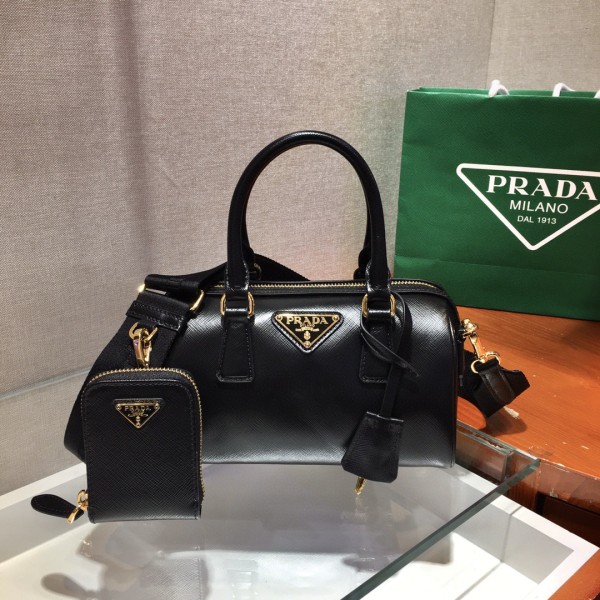 Prada Womens Bags Shoulder Messenger Bags Luxury Cross Body Handbag Calfskin leather with naOrigil Box